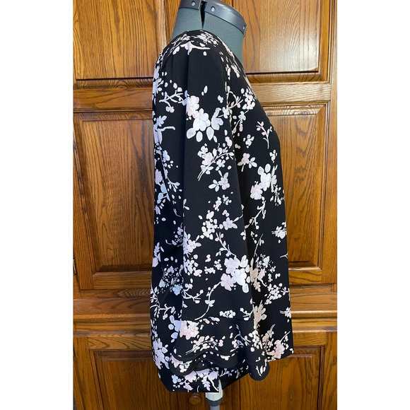 Karl Lagerfeld Yessie Blouse Trumpet Sleeve Top Black 3/4 Sleeve Size S/M - Picture 3 of 16